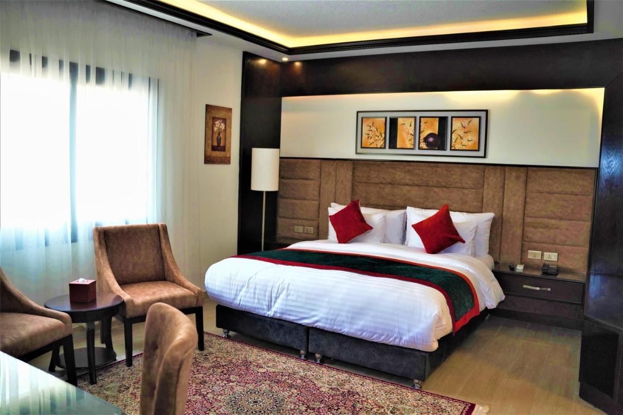 Petra Canyon Hotel Вади Муса Экстерьер фото